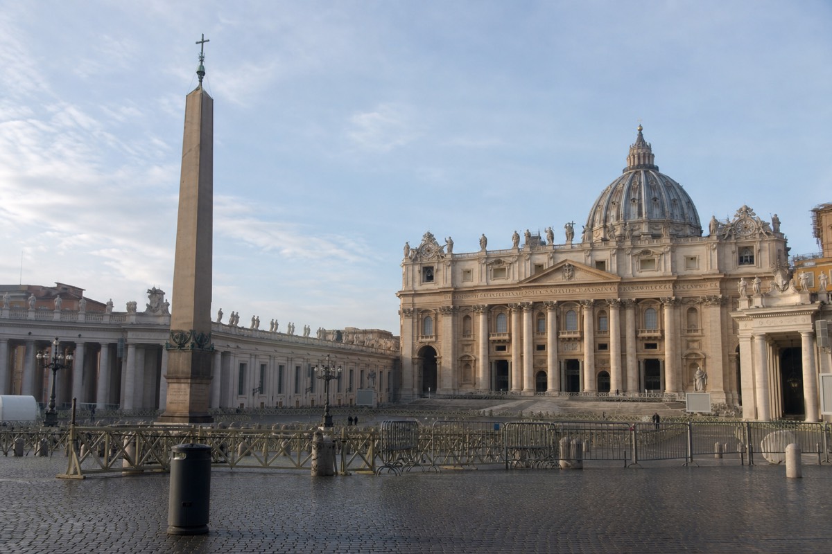St Peter's Square and the Vatican colonnade under a clear sky